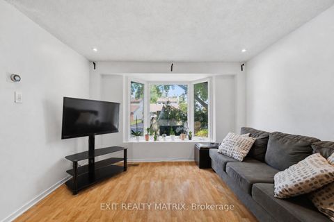 Photo 7 at 2 Ventnor Way, Nepean (Pheasant Run), Ottawa