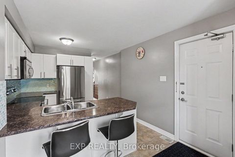 Photo 14 at 724A CHAPMAN MILLS Drive, Nepean (Strandherd), Ottawa