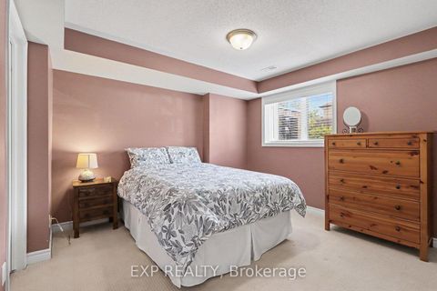 Photo 18 at 724A CHAPMAN MILLS Drive, Nepean (Strandherd), Ottawa