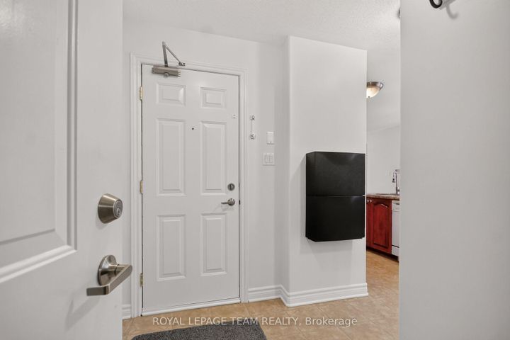 Photo 4 at 3 - 355 Paseo Private, Nepean (Centrepointe), Ottawa