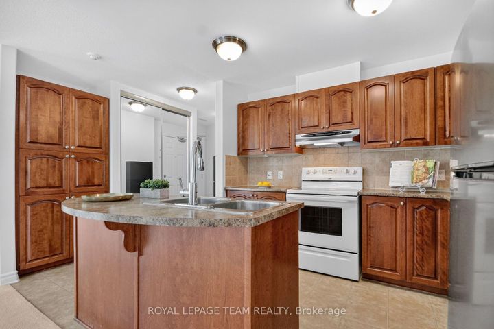 Photo 17 at 3 - 355 Paseo Private, Nepean (Centrepointe), Ottawa
