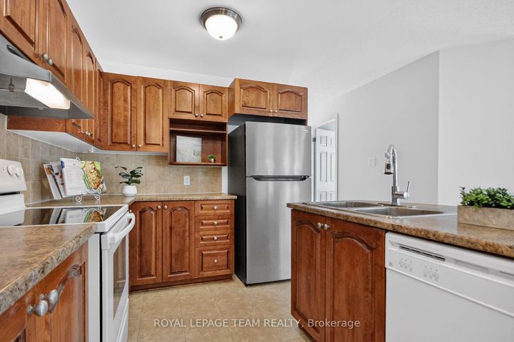 Photo 18 at 3 - 355 Paseo Private, Nepean (Centrepointe), Ottawa