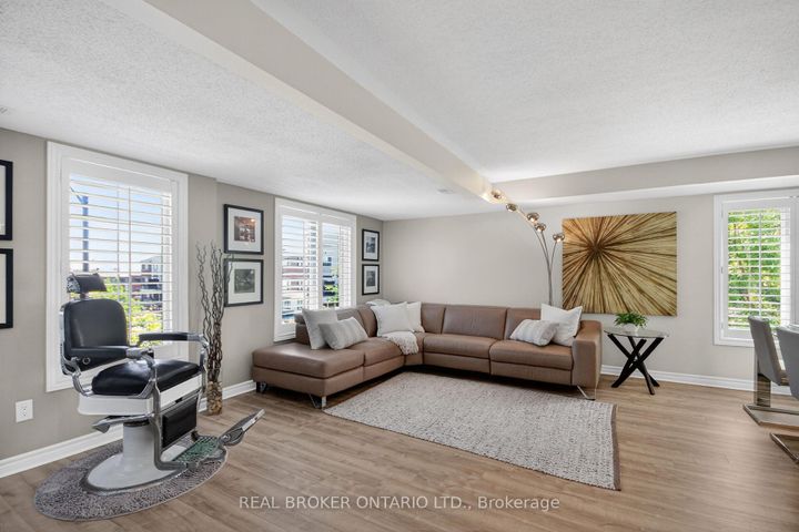 Photo 9 at 33 - 701 B Sue Holloway Drive, Nepean (Strandherd), Ottawa