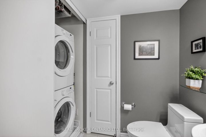 Photo 11 at 33 - 701 B Sue Holloway Drive, Nepean (Strandherd), Ottawa
