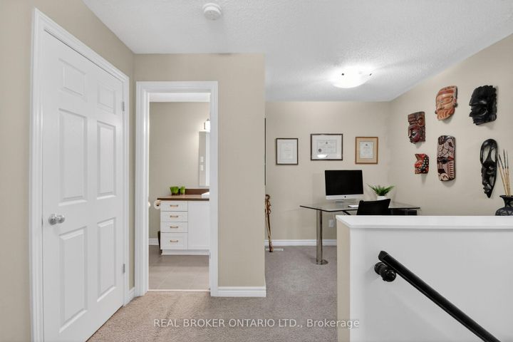 Photo 12 at 33 - 701 B Sue Holloway Drive, Nepean (Strandherd), Ottawa