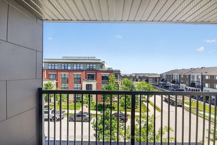 Photo 18 at 33 - 701 B Sue Holloway Drive, Nepean (Strandherd), Ottawa