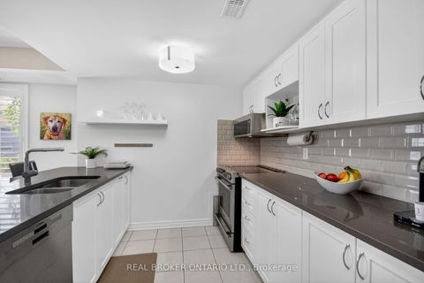 Photo 3 at 33 - 701 B Sue Holloway Drive, Nepean (Strandherd), Ottawa