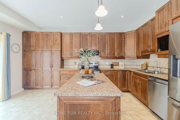 Photo 19 at 538 Ravendale Way, Nepean (Stonebridge), Ottawa