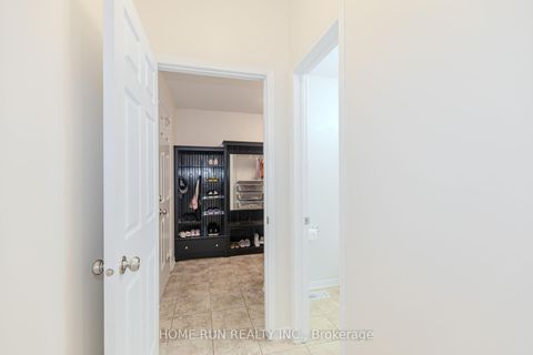 Photo 4 at 538 Ravendale Way, Nepean (Stonebridge), Ottawa