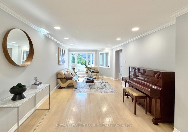 Photo 6 at 4 GLENARDEN Court, Nepean (Centrepointe), Ottawa