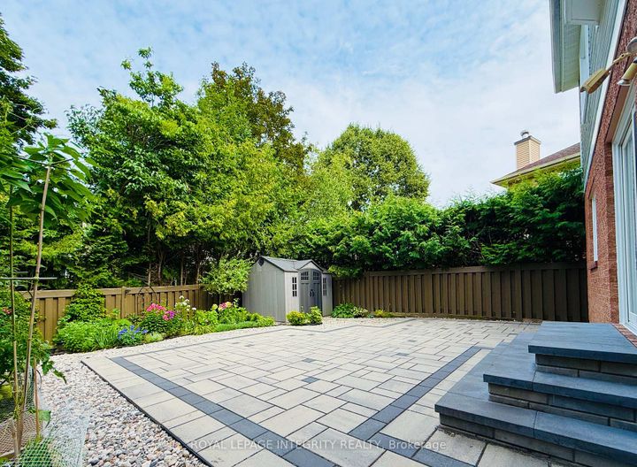 Photo 32 at 4 GLENARDEN Court, Nepean (Centrepointe), Ottawa