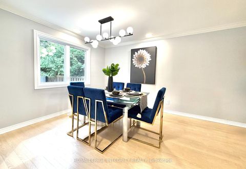 Photo 8 at 4 GLENARDEN Court, Nepean (Centrepointe), Ottawa