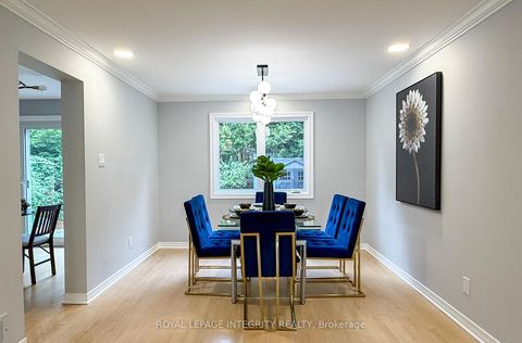 Photo 9 at 4 GLENARDEN Court, Nepean (Centrepointe), Ottawa