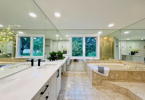 Photo 16 at 4 GLENARDEN Court, Nepean (Centrepointe), Ottawa