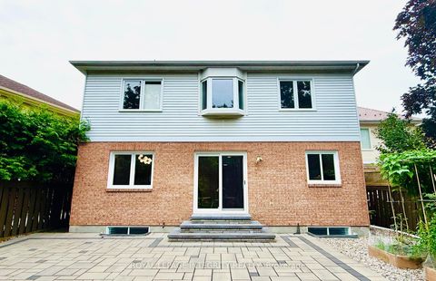 Photo 33 at 4 GLENARDEN Court, Nepean (Centrepointe), Ottawa