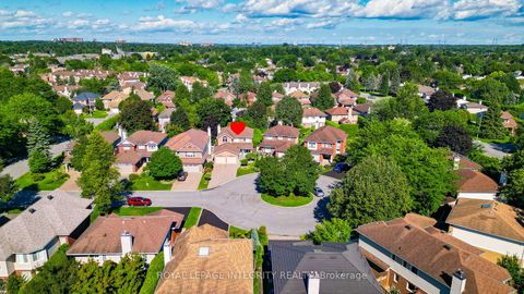 Photo 34 at 4 GLENARDEN Court, Nepean (Centrepointe), Ottawa