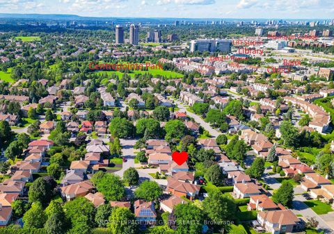 Photo 36 at 4 GLENARDEN Court, Nepean (Centrepointe), Ottawa