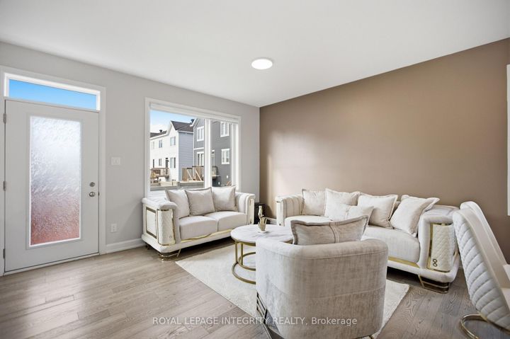 Photo 9 at 651 Chillerton Drive, Nepean (Half Moon Bay), Ottawa