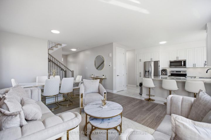 Photo 11 at 651 Chillerton Drive, Nepean (Half Moon Bay), Ottawa