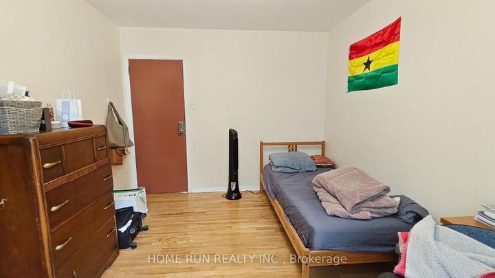 Photo 18 at 1023 Meadowlands Drive, Nepean (Carleton Square), Ottawa