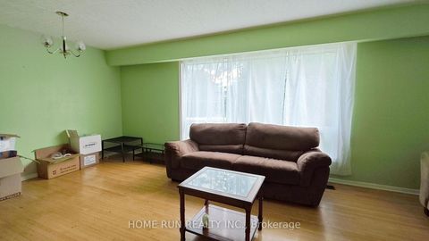 Photo 6 at 1023 Meadowlands Drive, Nepean (Carleton Square), Ottawa
