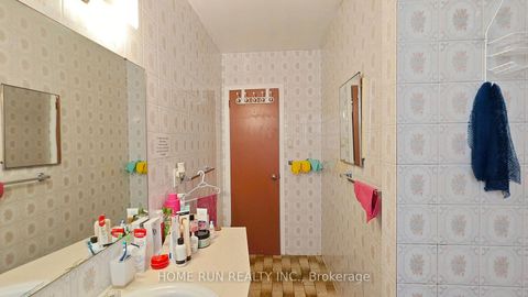 Photo 15 at 1023 Meadowlands Drive, Nepean (Carleton Square), Ottawa