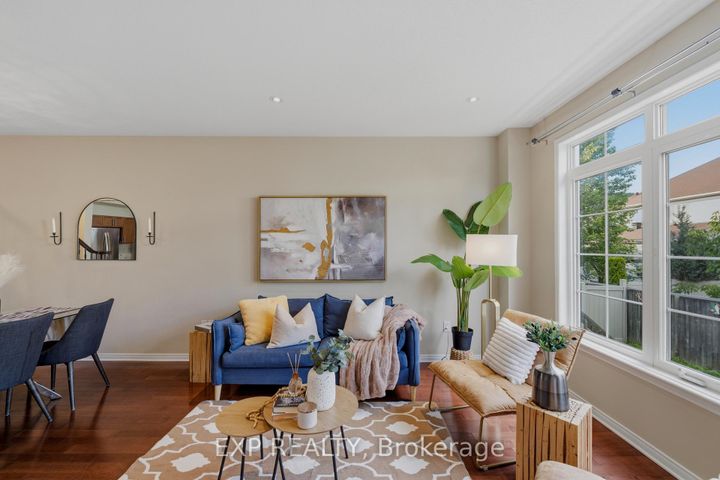 Photo 2 at 118 Laramie Crescent, Nepean (Stonebridge), Ottawa