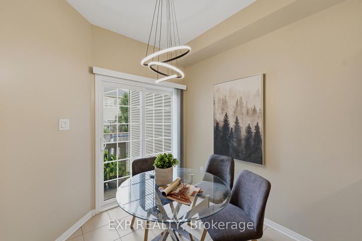 Photo 11 at 118 Laramie Crescent, Nepean (Stonebridge), Ottawa