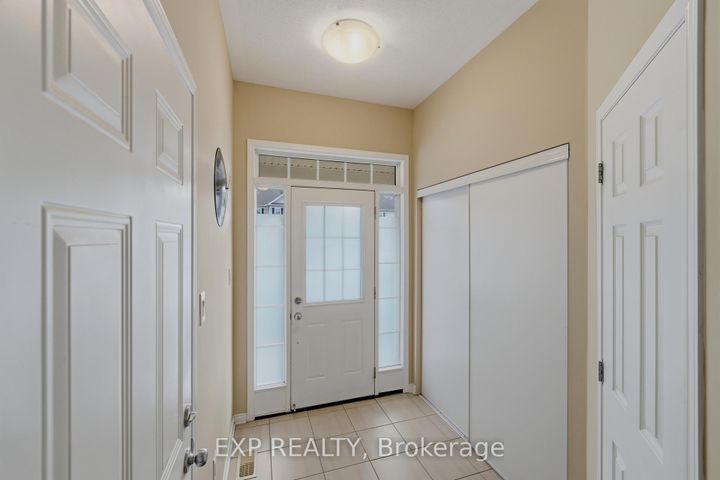 Photo 16 at 118 Laramie Crescent, Nepean (Stonebridge), Ottawa