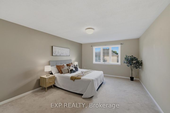 Photo 19 at 118 Laramie Crescent, Nepean (Stonebridge), Ottawa