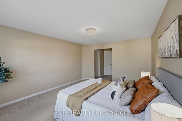 Photo 20 at 118 Laramie Crescent, Nepean (Stonebridge), Ottawa
