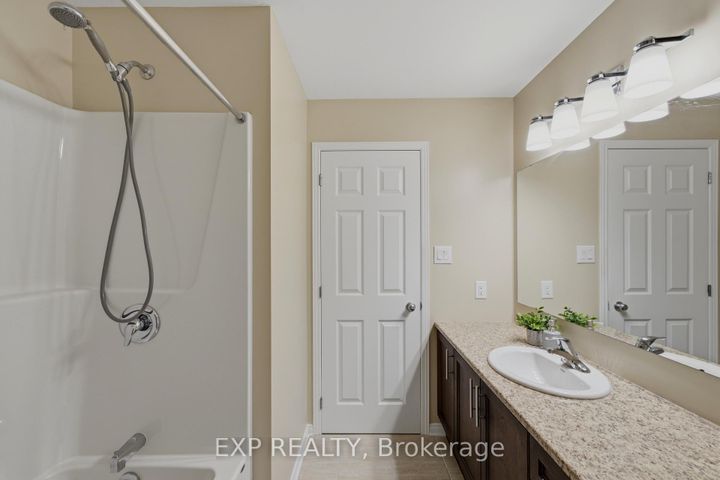 Photo 28 at 118 Laramie Crescent, Nepean (Stonebridge), Ottawa