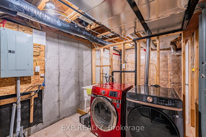 Photo 32 at 118 Laramie Crescent, Nepean (Stonebridge), Ottawa