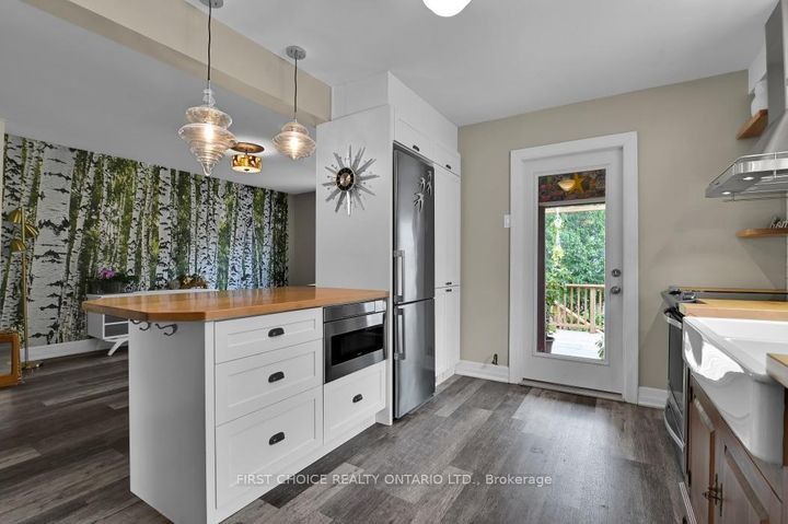 Photo 6 at 9 Huron Avenue, Ottawa West, Ottawa