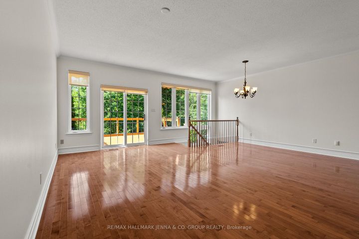 Photo 13 at 110 Heathercrest Private, Nepean (Stonebridge), Ottawa