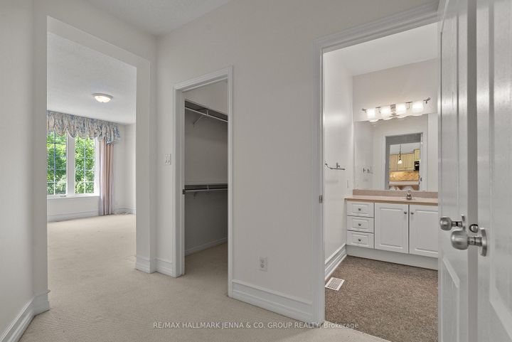 Photo 14 at 110 Heathercrest Private, Nepean (Stonebridge), Ottawa