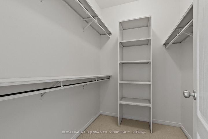 Photo 17 at 110 Heathercrest Private, Nepean (Stonebridge), Ottawa
