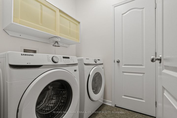 Photo 18 at 110 Heathercrest Private, Nepean (Stonebridge), Ottawa