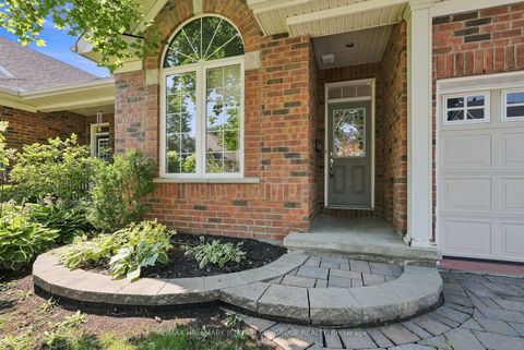 Photo 1 at 110 Heathercrest Private, Nepean (Stonebridge), Ottawa
