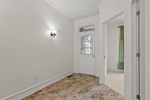 Photo 2 at 110 Heathercrest Private, Nepean (Stonebridge), Ottawa