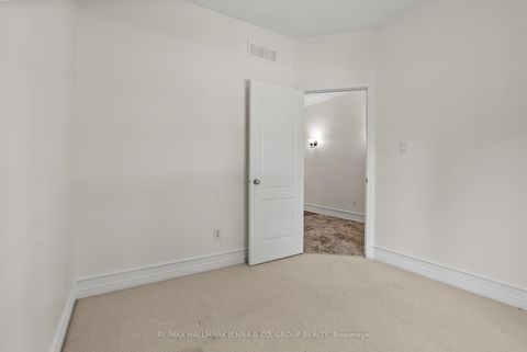 Photo 5 at 110 Heathercrest Private, Nepean (Stonebridge), Ottawa