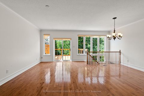 Photo 10 at 110 Heathercrest Private, Nepean (Stonebridge), Ottawa