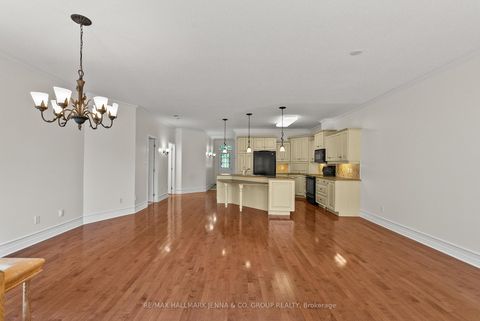 Photo 11 at 110 Heathercrest Private, Nepean (Stonebridge), Ottawa