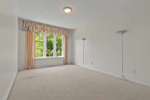 Photo 15 at 110 Heathercrest Private, Nepean (Stonebridge), Ottawa