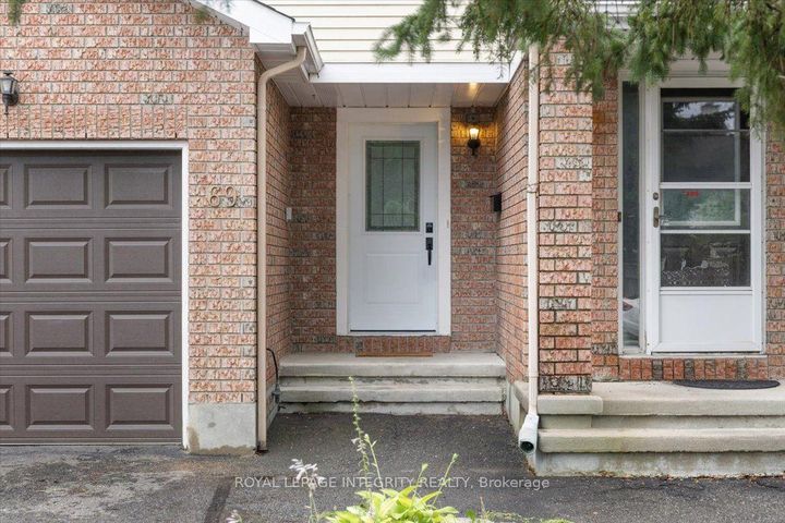Photo 1 at 69 ROYAL FIELD Crescent, Nepean (Longfields), Ottawa