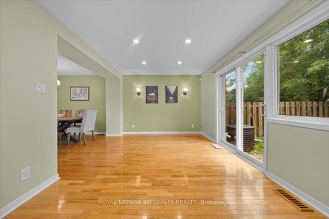 Photo 10 at 69 ROYAL FIELD Crescent, Nepean (Longfields), Ottawa