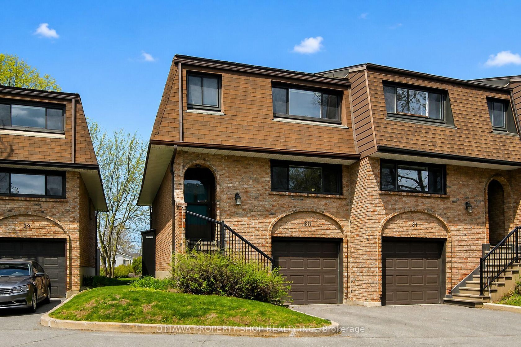 #30 - 2 Bertona Street, Nepean (Manordale), Ottawa 
