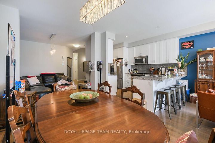 Photo 8 at 253 Fergus Crescent, Nepean (Cedargrove/Fraserdale), Ottawa