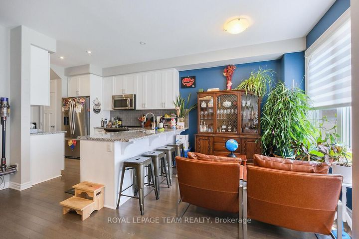 Photo 9 at 253 Fergus Crescent, Nepean (Cedargrove/Fraserdale), Ottawa