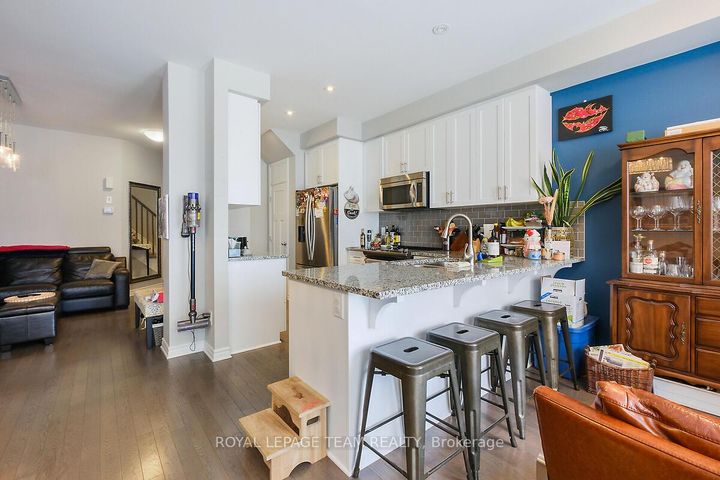 Photo 12 at 253 Fergus Crescent, Nepean (Cedargrove/Fraserdale), Ottawa